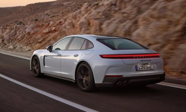 Porsche Panamera 2025